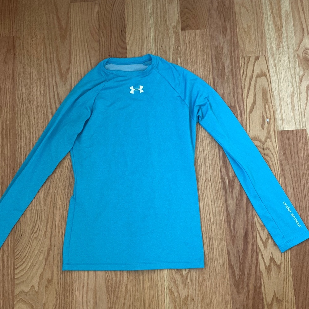 Under Armour YouthXL fitted long sleeve